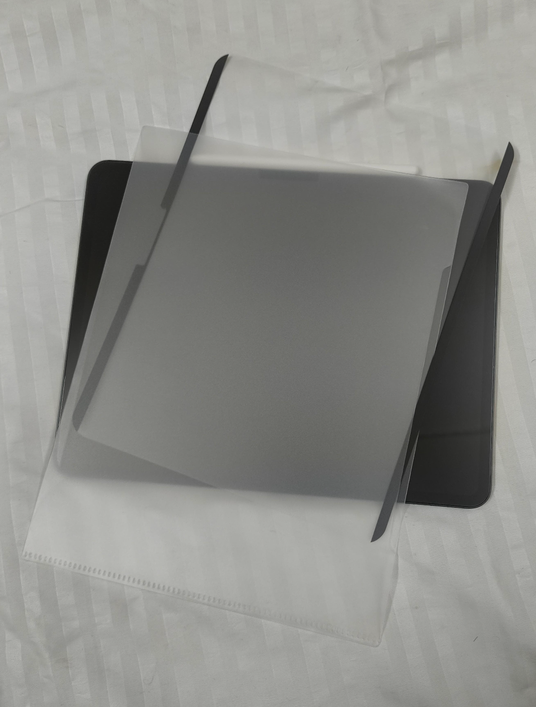 Magnetic Paperfeel Screen Protector for iPad Air/Pro 11 & 13 inch – Removable Matte Writing Film