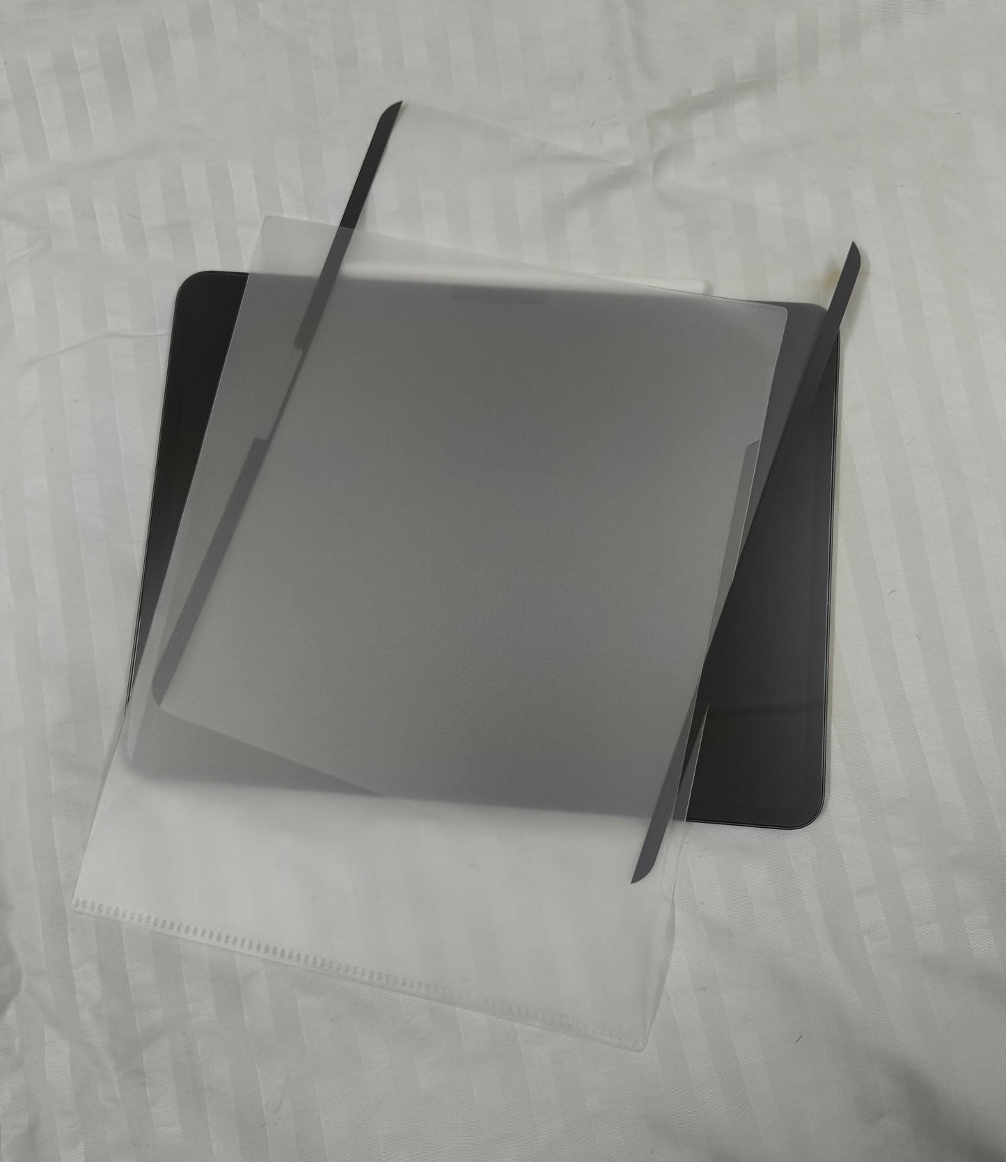 Magnetic Paperfeel Screen Protector for iPad Pro 13-inch (M4/M5) – Detachable Matte Writing Film